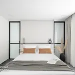 Nikis Dream Luxury Hanya